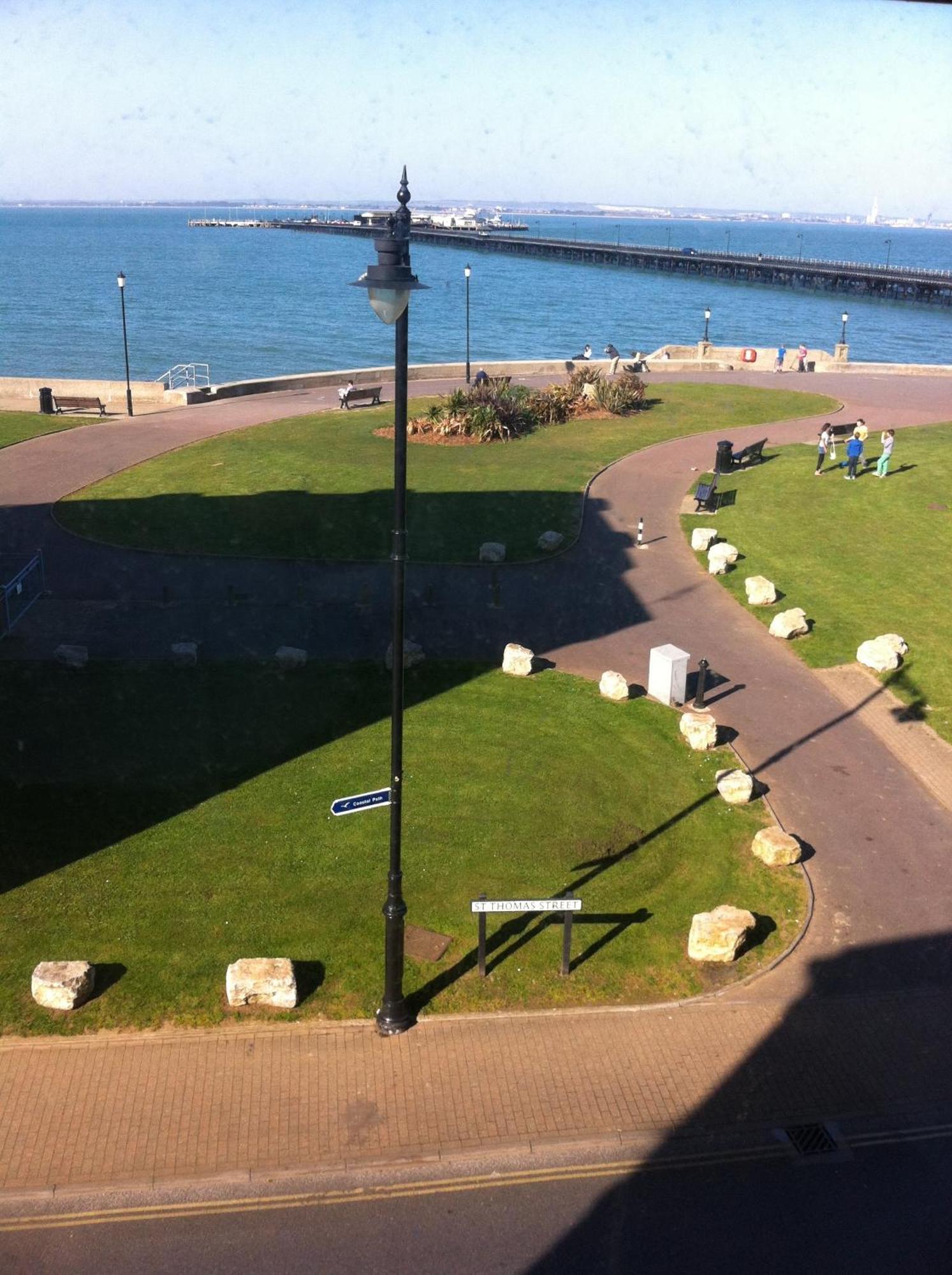 Seahaven House Hotel Ryde  Exterior photo